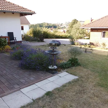 In Adorf Mit Garten, Terrasse Und Grill Apartament