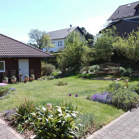 Apartament In Adorf Mit Garten, Terrasse Und Grill