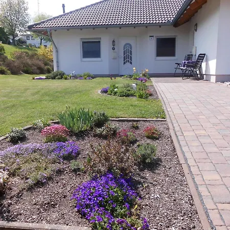 Apartament In Adorf Mit Garten, Terrasse Und Grill
